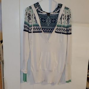 Rue 21 Junior's Sweater Hooded Pullover Winter Themed Pattern Size XL